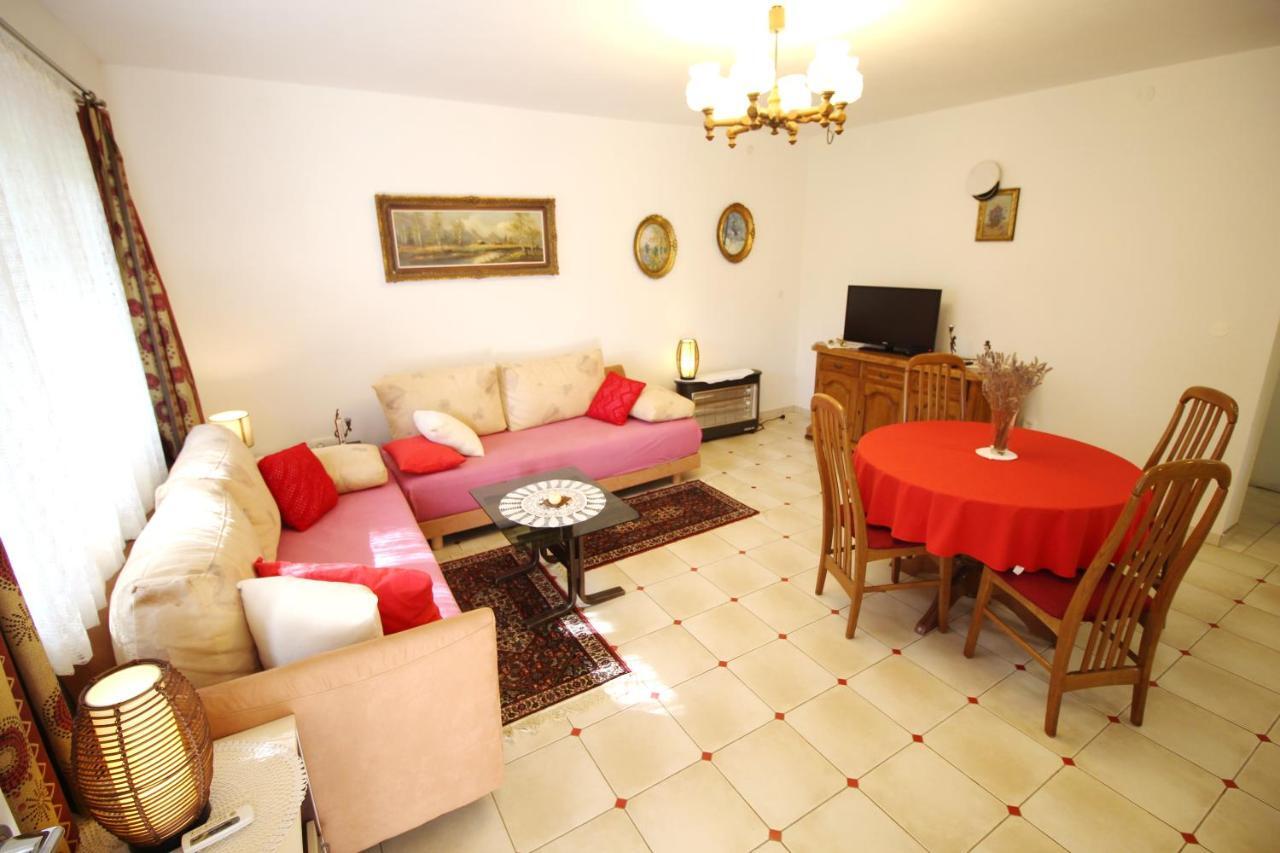 Apartment Duda Petrcane Εξωτερικό φωτογραφία