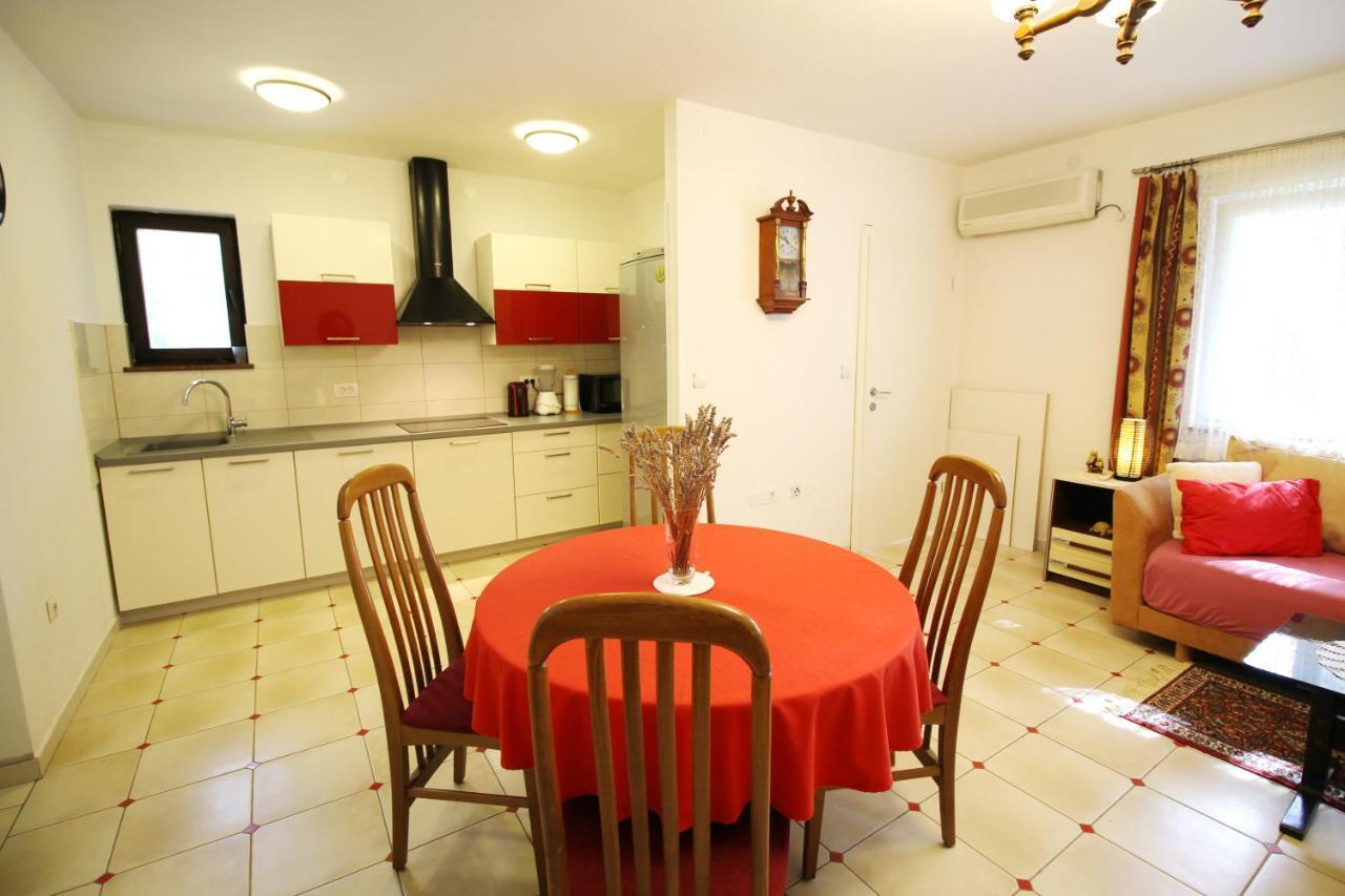 Apartment Duda Petrcane Εξωτερικό φωτογραφία