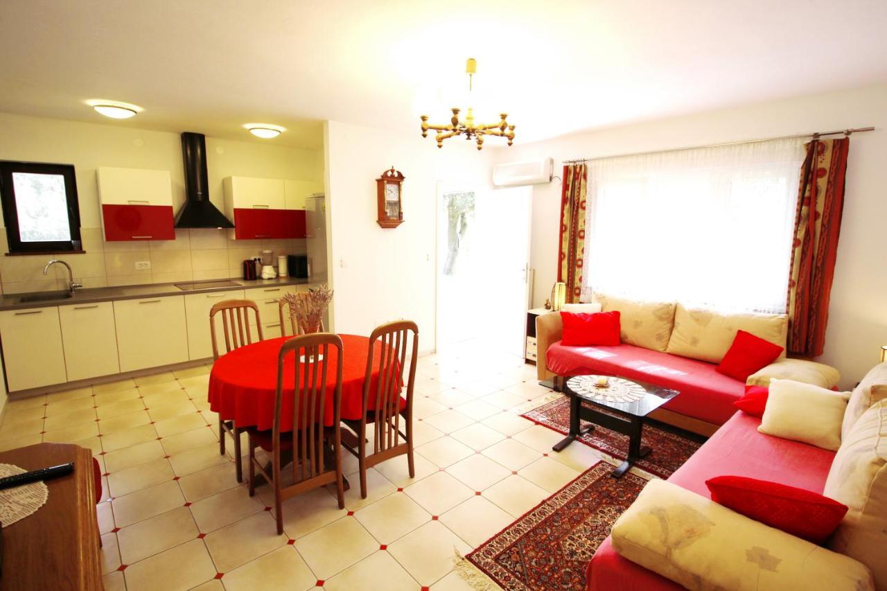 Apartment Duda Petrcane Εξωτερικό φωτογραφία
