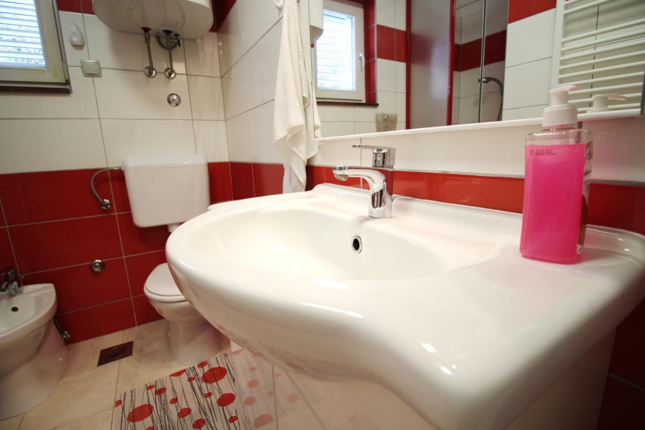 Apartment Duda Petrcane Εξωτερικό φωτογραφία